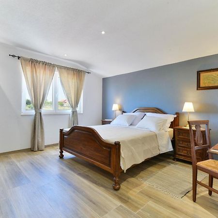 Modern Rustic Villa Kate ベンコヴァツ エクステリア 写真