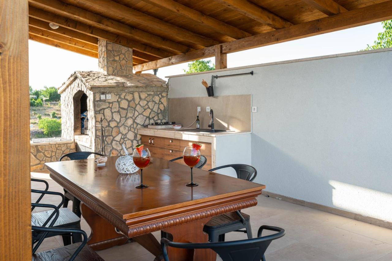 Modern Rustic Villa Kate ベンコヴァツ エクステリア 写真